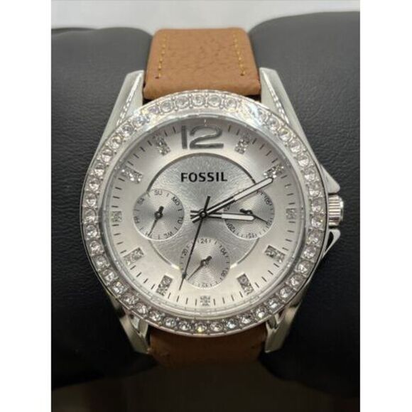 Fossil Riley ES3202 Women Silver Stainless Steel Analog Dial Quartz Watch VIA254 - Picture 2 of 12